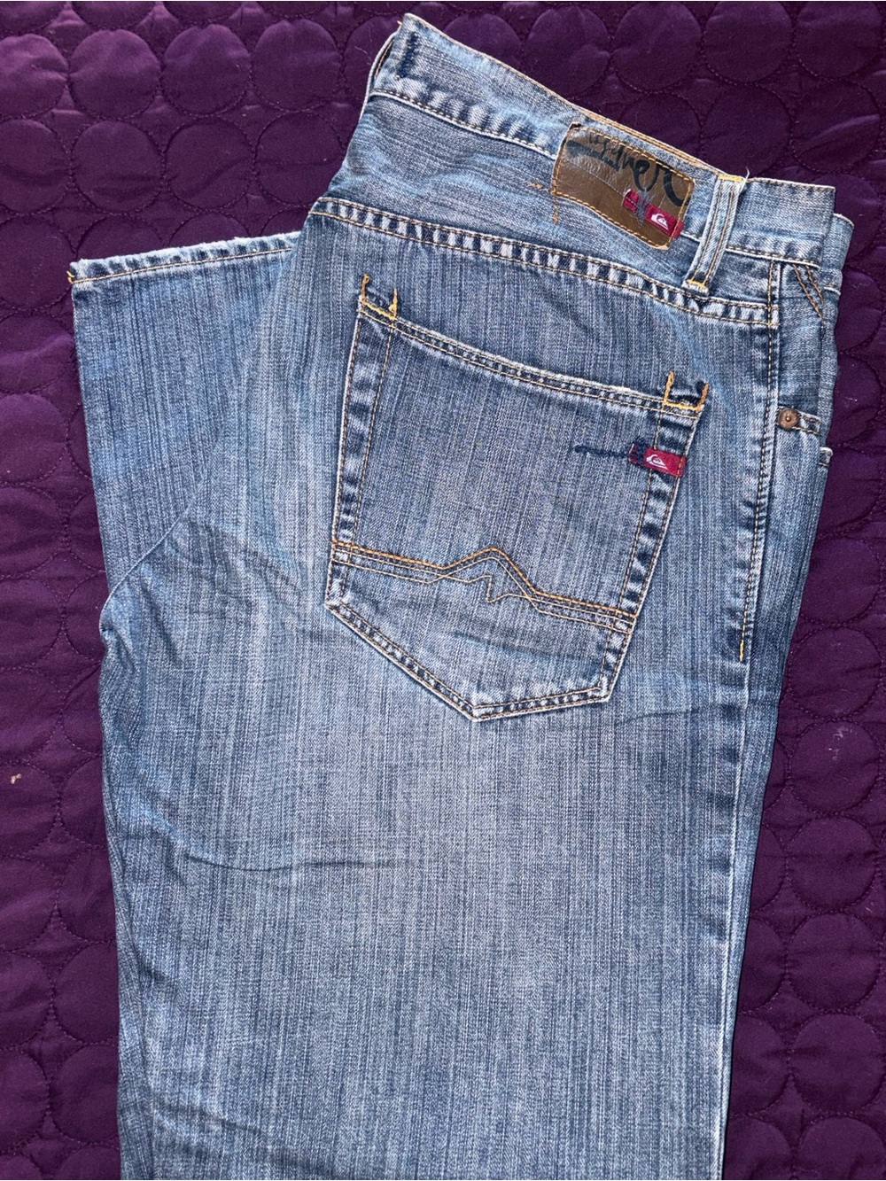 Quiksilver Men's Light Blue  distressed relaxed fit jeans